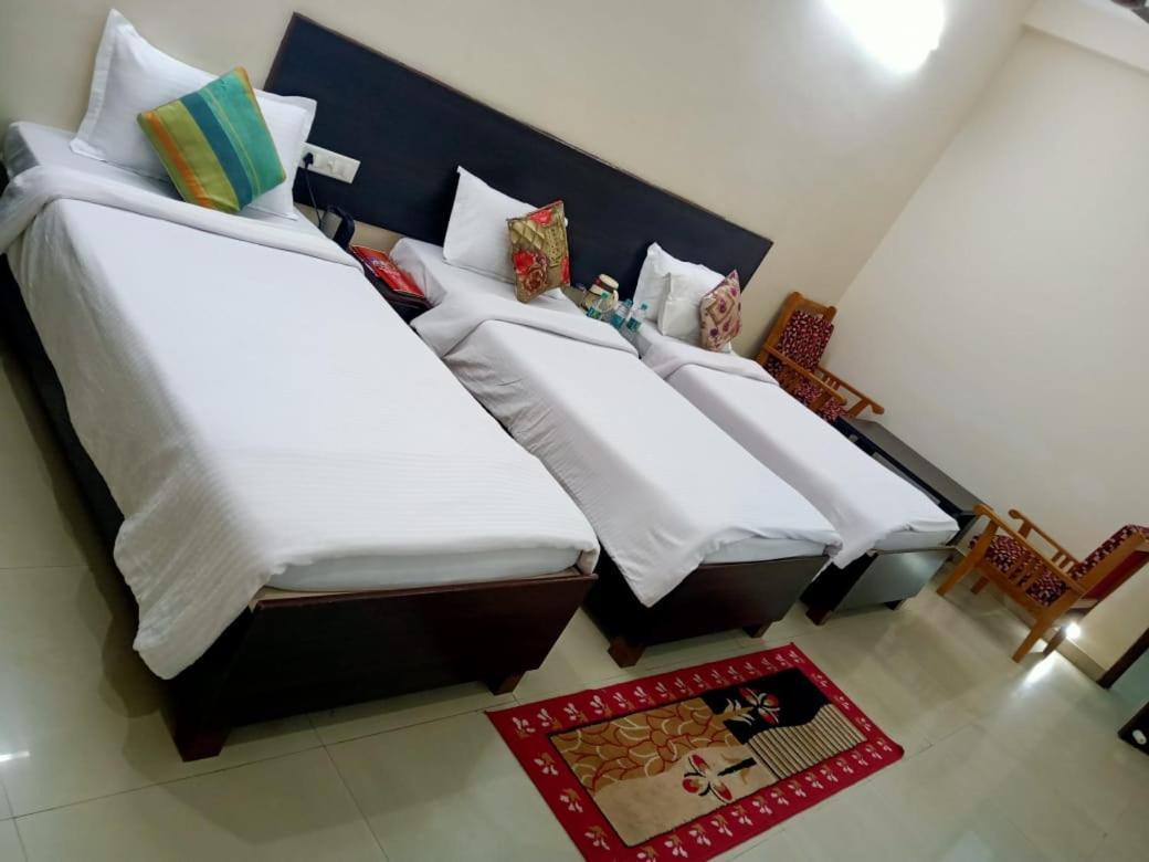 Hotel The Ideal Kushinagar Dış mekan fotoğraf