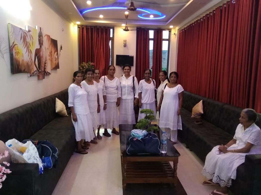 Hotel The Ideal Kushinagar Dış mekan fotoğraf