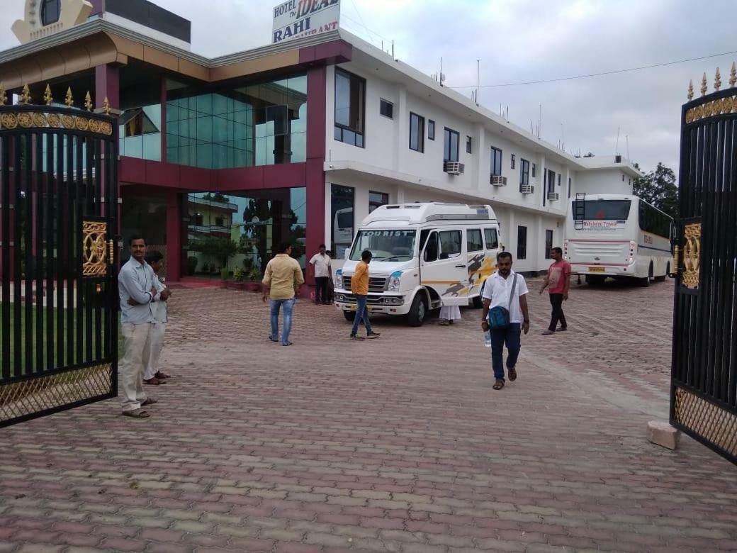 Hotel The Ideal Kushinagar Dış mekan fotoğraf