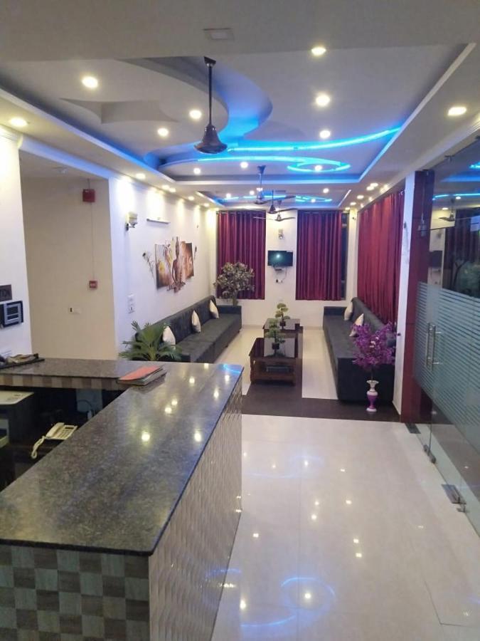 Hotel The Ideal Kushinagar Dış mekan fotoğraf